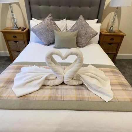 The Waverley Inn Holiday Homes Inverness Exteriör bild