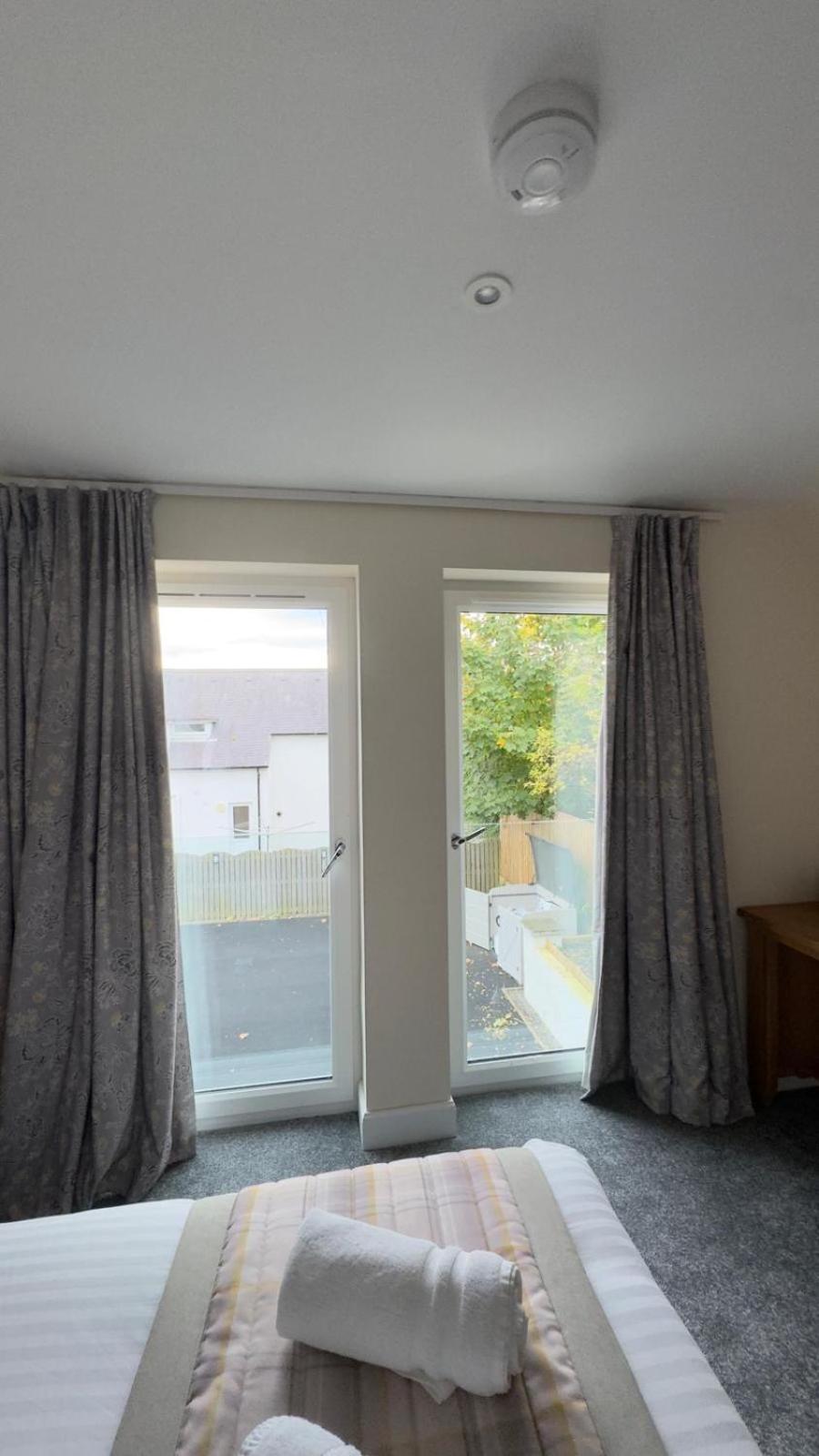 The Waverley Inn Holiday Homes Inverness Exteriör bild