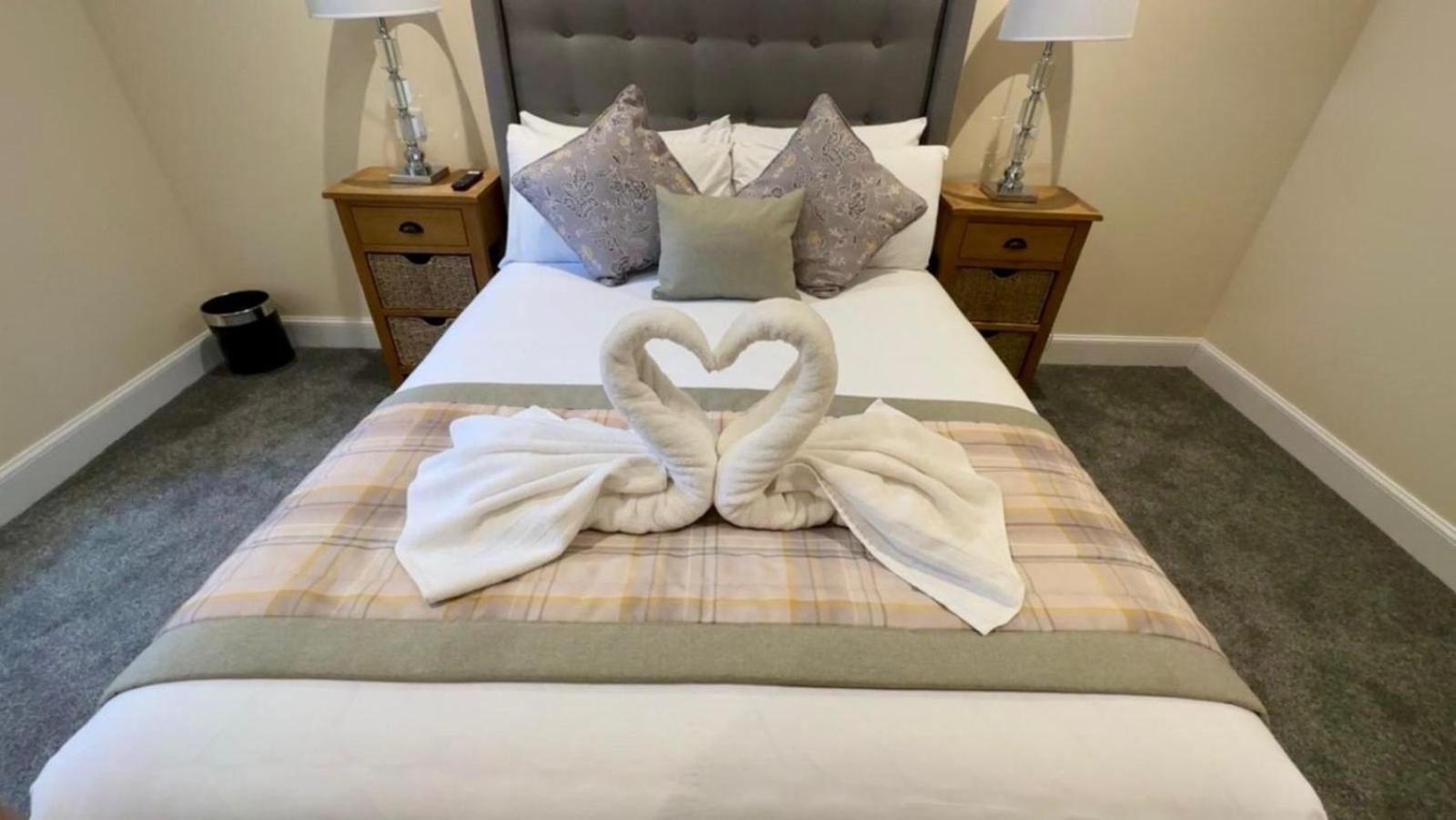 The Waverley Inn Holiday Homes Inverness Exteriör bild